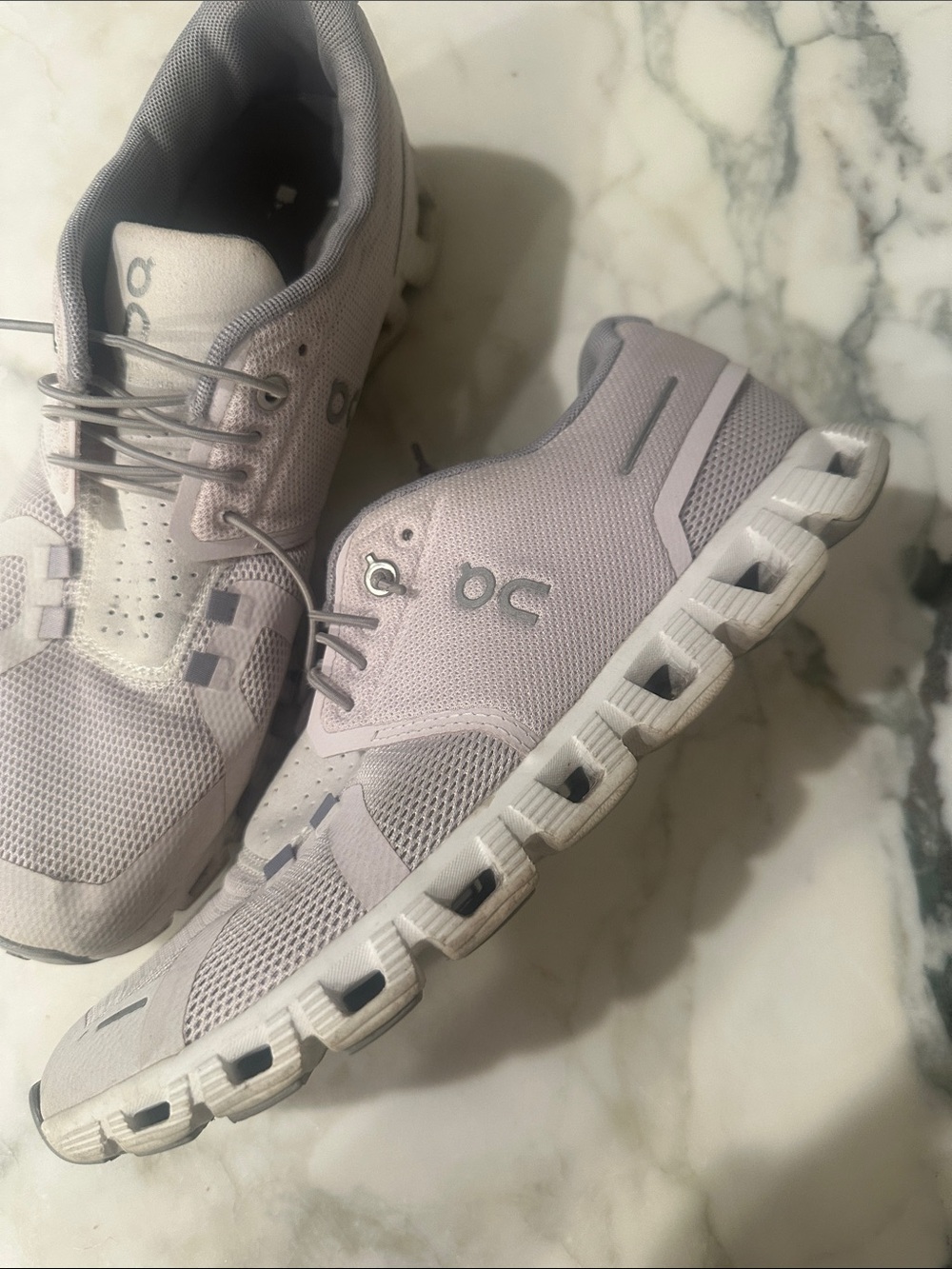 On Cloud 5 Womens 9.5 Running Shoes Lavender Sneakers 59.98899 Gym Treadmill - Picture 2 of 5